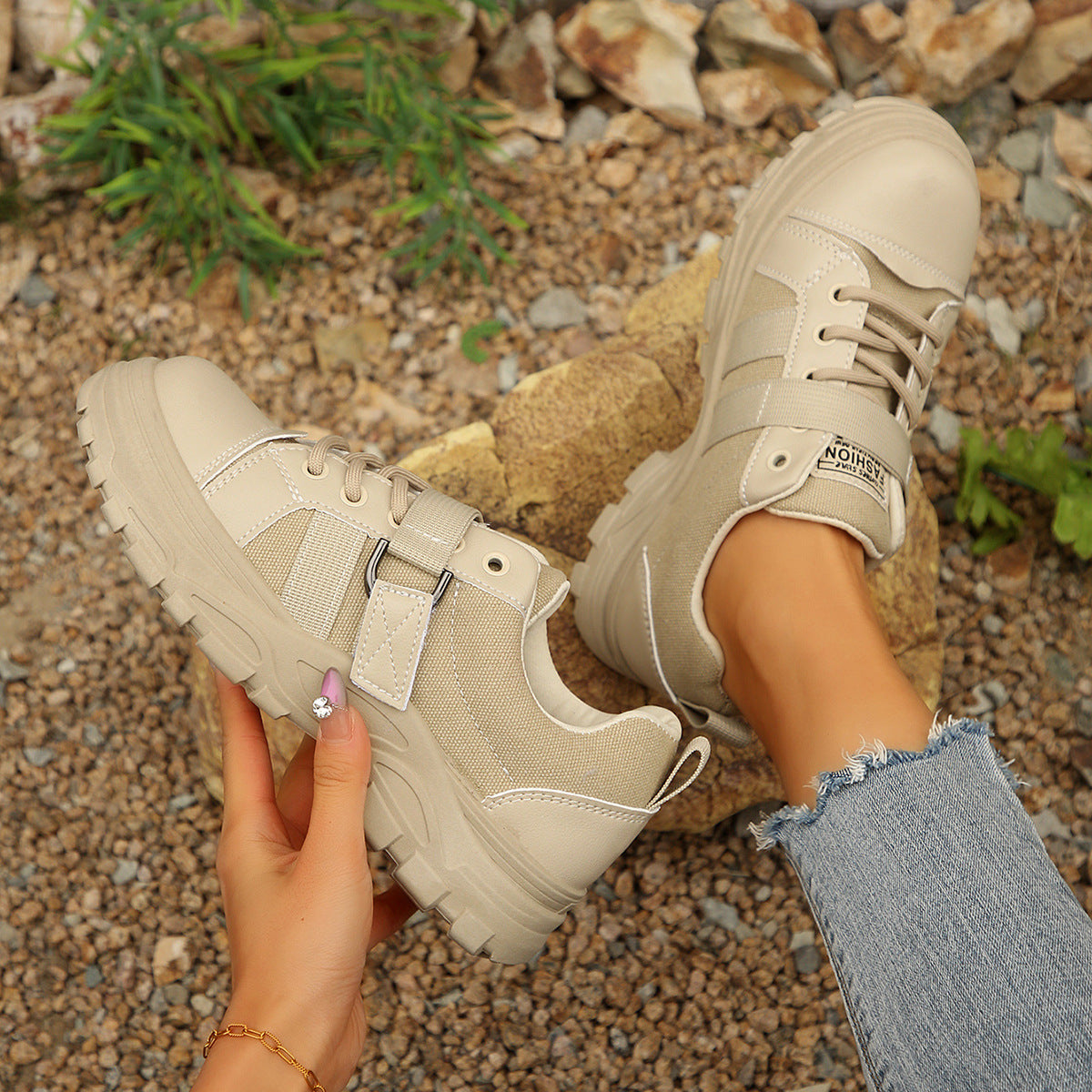 Lace-up Canvas Breathable Thick-soled Round-toe Casual Sneakers