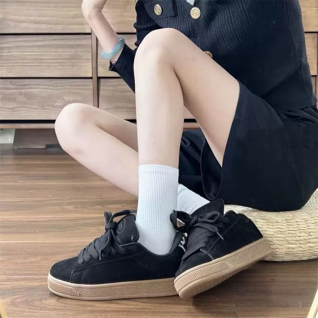 Retro Low-Top Sneakers