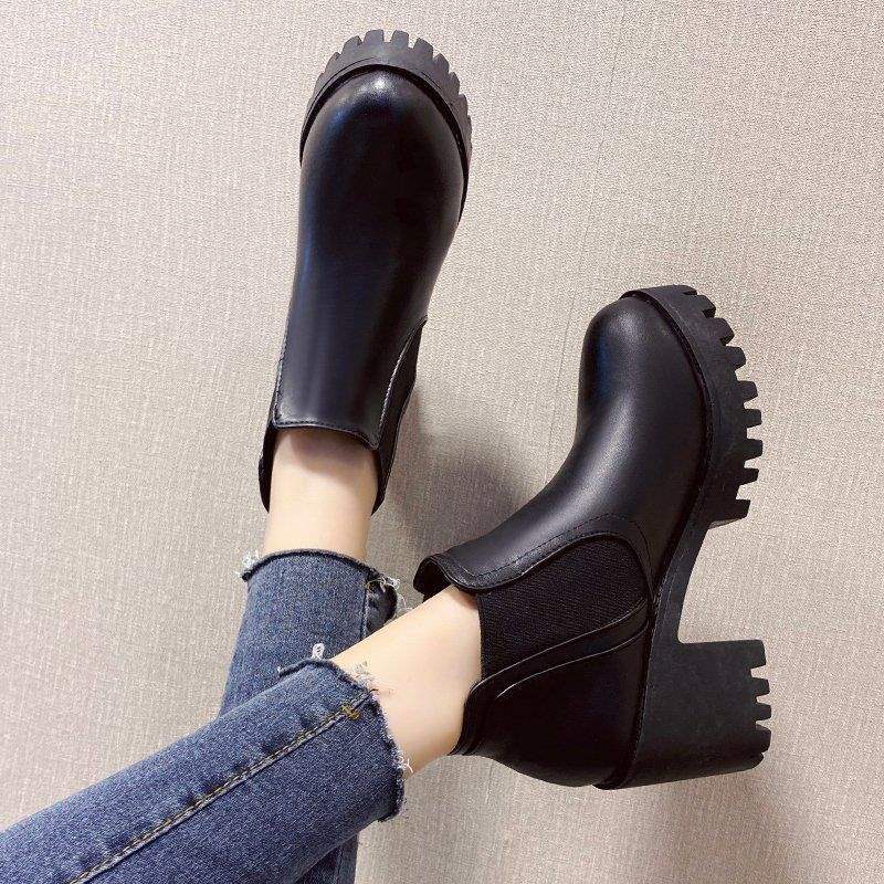 No Limits | Chunky Chelsea Ankle Boots
