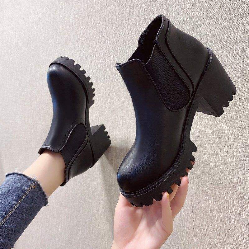 No Limits | Chunky Chelsea Ankle Boots