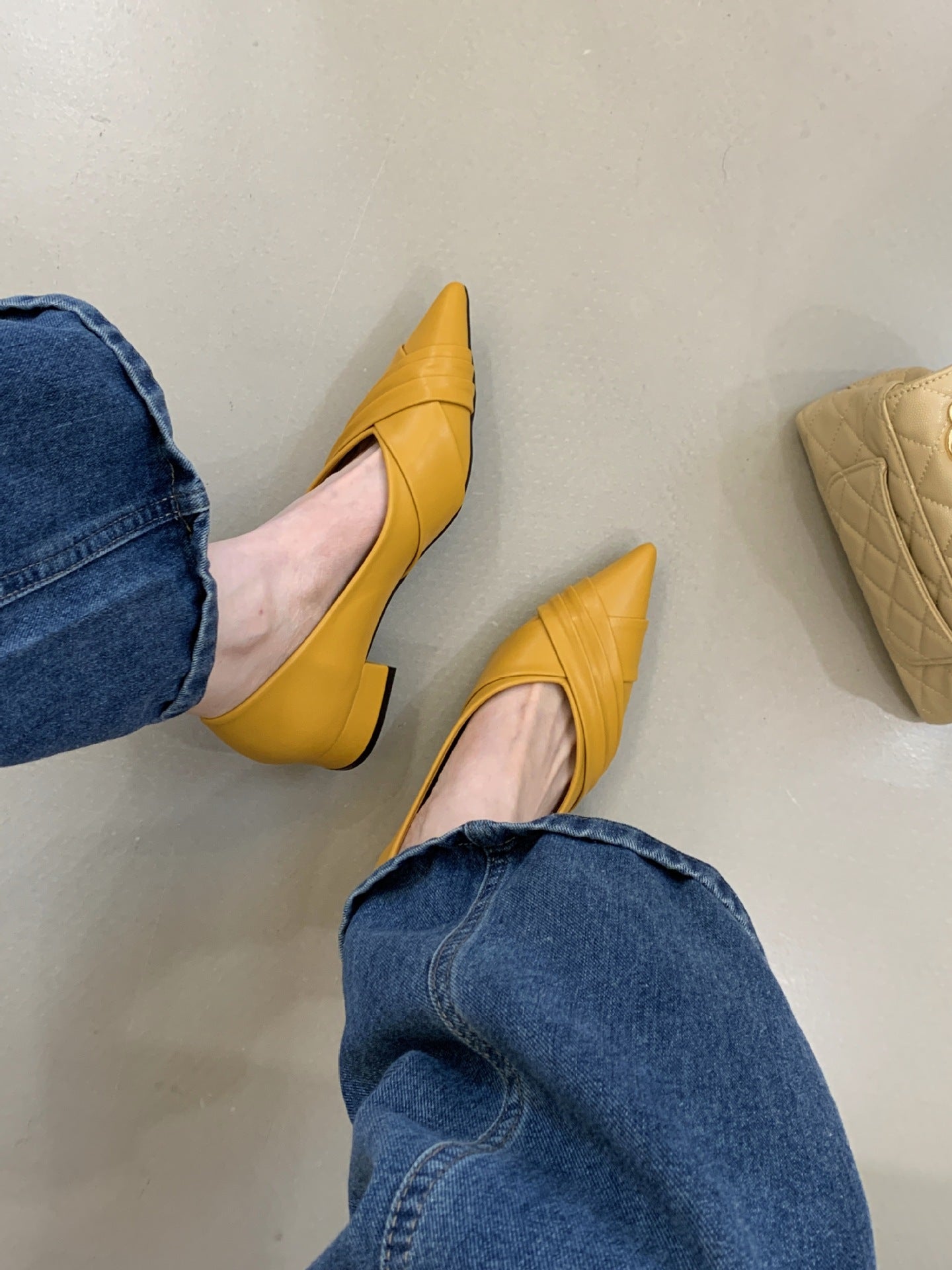 Solid Cross Strap Pointed Toe Flats