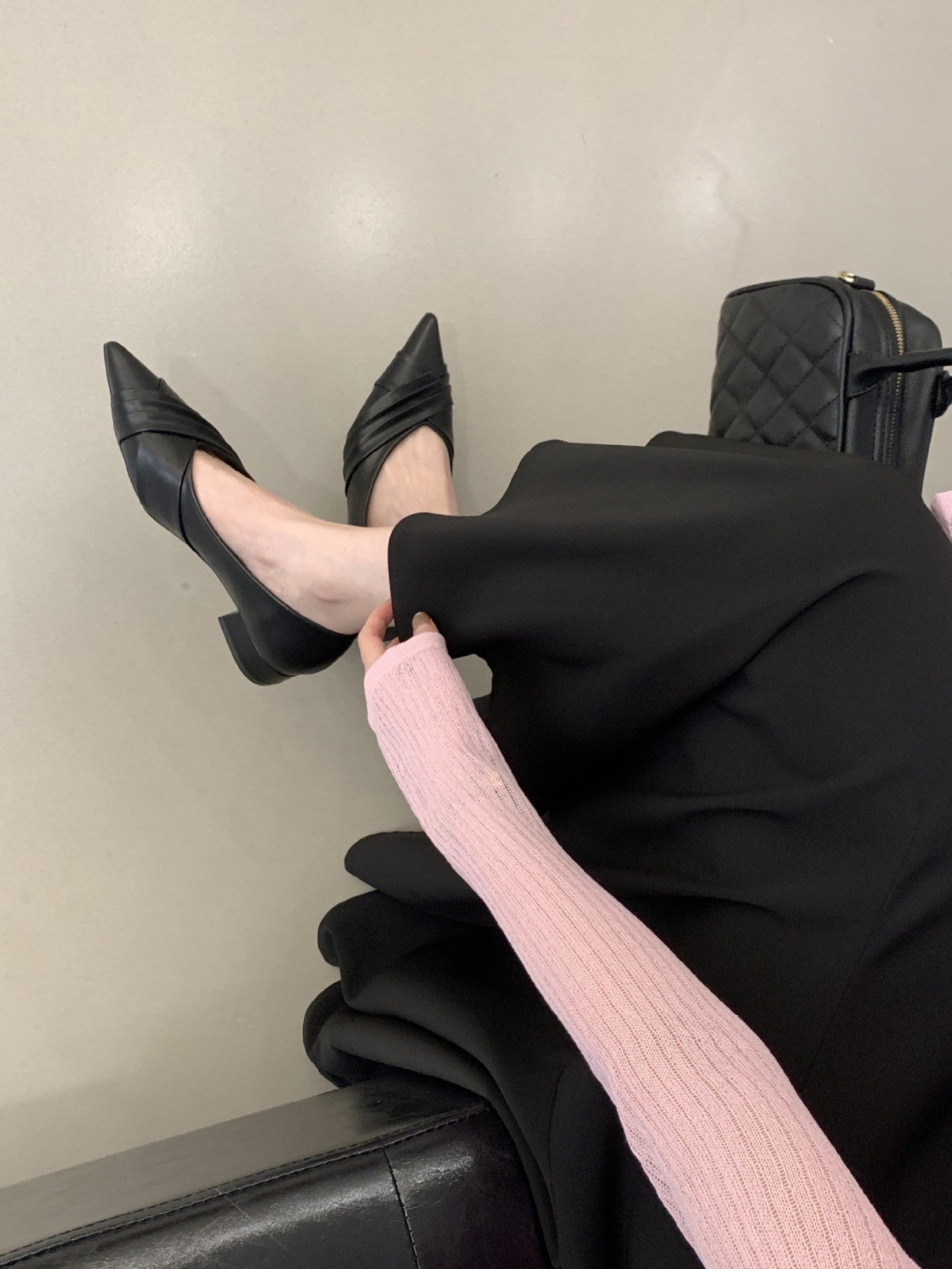 Solid Cross Strap Pointed Toe Flats