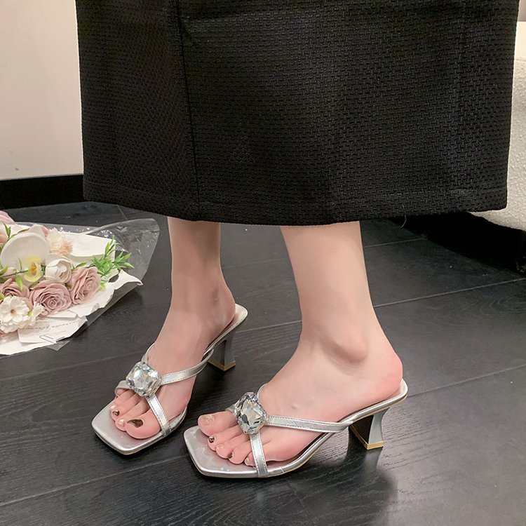 Square Headed Flat Slippers
