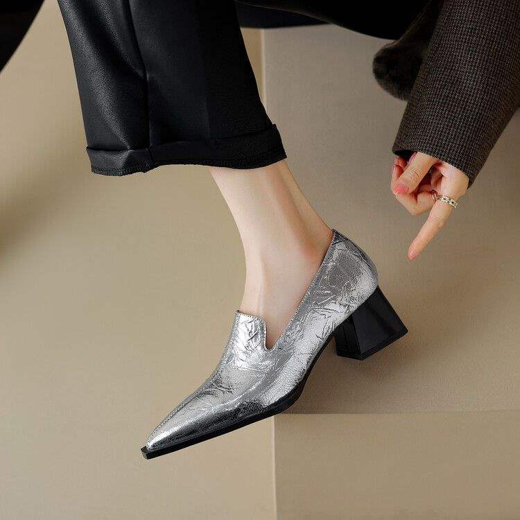 Crack Pointed Deep Mouth Flats