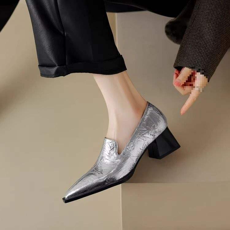 Crack Pointed Deep Mouth Flats