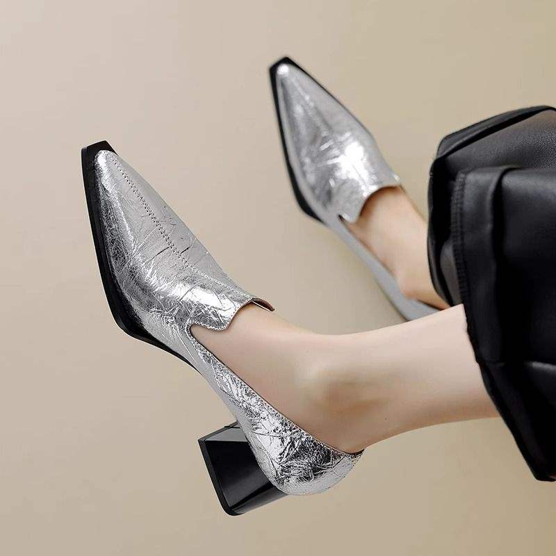 Crack Pointed Deep Mouth Flats